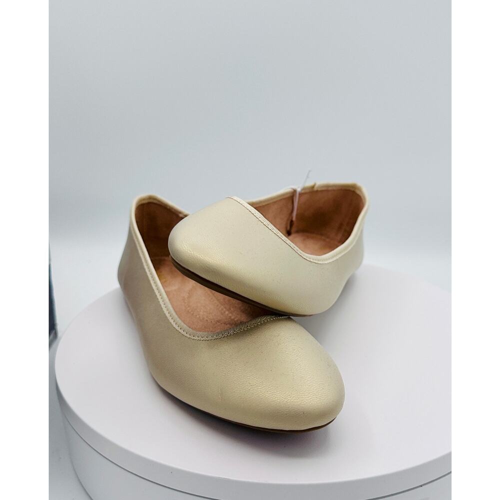 Old Navy Champagne Gold Ballet Flats Womens Size 8  Slip On Shoes NWT